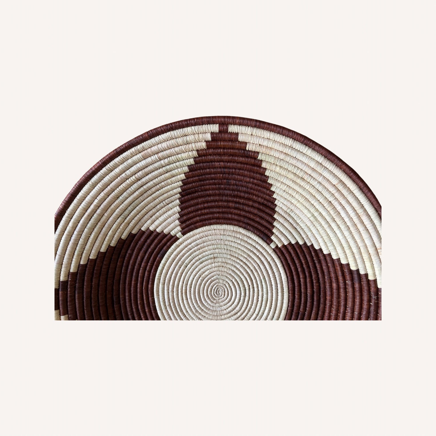 Flower Basket in Tobacco